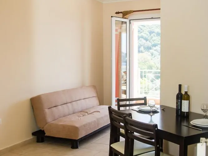 Апартаменты Filoxenia Geni (Lefkada)