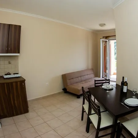 Filoxenia Appartement Yénion